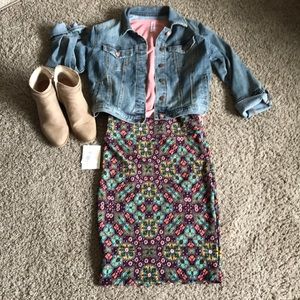 LuLaRoe Cassie pencil skirt- new with tags